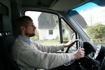 Entspanntes Fahrer: Der Arbeitsplatz im neuen Sprinter verbindet Ergonomie und Komfort. 