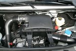 Kraftpaket: der CDI-Motor mit 2150 cm/3 Hubraum leistet 110 kW (150 PS) und erreicht sein