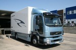 Blickfang: Der Volvo FL macht an vielen Rampen eine gute Figur.