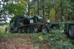 Arbeiten wo andere spazieren gehen: Die Waldpassage bietet dem Transport eine willkommene Abwechslung zur Autobahn Arbeiten wo andere spazieren gehen: Die Waldpassage bietet dem Transport eine willkommene Abwechslung zur Autobahn
