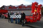 Feierliche Übergabe: Der 50.000. Müller-Mitteltal-Anhänger geht nach Luxemburg Feierliche Übergabe: Der 50.000. Müller-Mitteltal-Anhänger geht nach Luxemburg