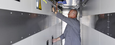 Eine Längstrennwand verwandelt ein Einkammeraufbau in eine Mehrkammerlösung. Foto: Karosseriewerk Heinrich Meyer Eine Längstrennwand verwandelt ein Einkammeraufbau in eine Mehrkammerlösung. Foto: Karosseriewerk Heinrich Meyer
