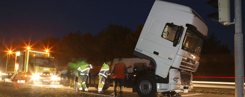 Kalkulierbare Hilfe kommt vom ADAC TruckService. Kalkulierbare Hilfe kommt vom ADAC TruckService.