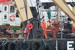 Verschnaufpause: Die Enak-Crew hat vorerst genug gebaggert Verschnaufpause: Die Enak-Crew hat vorerst genug gebaggert