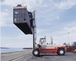 Im Containerumschlag haben sich Schwertlaststapler von Svetruck bew�hrt