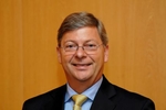 Erfreuliches Engagement: AdB-Pr�sident Dr. Wolfgang H�nemann ist zufrieden mit der Nachwuchsf�rderung in der Binnenschifffahrt