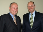 Wollen gemeinsam am G�terverkehr der Zuklunft arbeiten: BDB-Pr�sident Dr. Gunther Jaegers (l.) und Bundesverkehrsminister Wolfgang Tiefensee