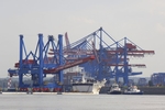 Leistungsf�higkeit gepr�ft: Das CTA, hier die Lieferung der Containerbr�cke Nr. 14 im vergangenen Jahr, erhielt jetzt als erstes Terminal weltweit das neue CTQI-Zertifikat