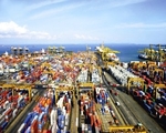 W�chst und w�chst und w�chst: Ein weiteres Mal wurde der Singapur auch durch das breite Dienstleistungsspektrum als "Best Seaport in Asia" ausgezeichnet
