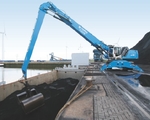 Macht (nicht nur) jede Menge Kohle: Die erste Mobile Lademaschine MHL380D von Terex Fuchs beim Hafenbetreiber Ovet