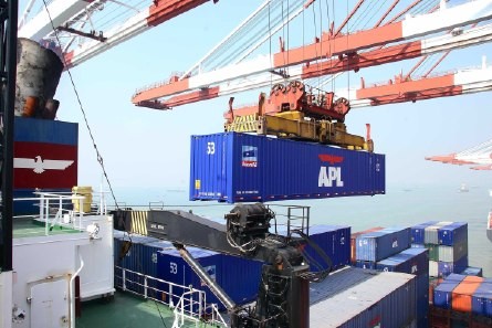 Transportabl�ufe weiter rationalisieren: Mit den 53' langen Container will APL besonders in den USA neue Wege beschreiten
