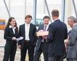 Grundsteinlegung in Schwerte (v.l.): Stephanie Habacker-Arndt (Habacker Holding), Achim Sch�flein (Sch�flein Logistics), Michael Habacker (Habacker Holding), Michael Fiks (Bosch Rexroth) sowie Heinrich B�ckel�hr (B�rgermeister Schwerte)