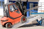 Aufi geht�s: Rampen f�r alle Verladesituationen bietet der aktuelle Katalog von Mauderer Alutechnik