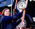 Das Seminarangebot von Seilflechter umfasst auch das Thema „Ladungssicherung“. Bildquelle: Seilflechter Tauwerk GmbH Das Seminarangebot von Seilflechter umfasst auch das Thema „Ladungssicherung“. Bildquelle: Seilflechter Tauwerk GmbH