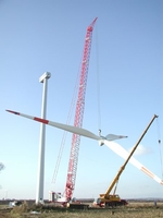 Europaweit im Einsatz: Das Joint-Venture zwischen Mammoet (Niederlande) und Enggaard (D�nemark) hat sich auf die Montage von WKAs spezialisiert.