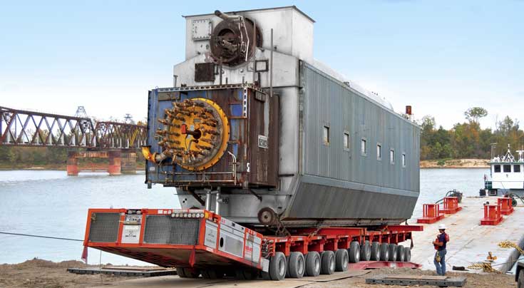 Schweres Gerät für anspruchsvolle Transport- und Montageeinsätze: Auch in diesem Jahr reichten die bewegten Schwergutmassen bis in den fünfstelligen Bereich. Foto: Goldhofer Schweres Gerät für anspruchsvolle Transport- und Montageeinsätze: Auch in diesem Jahr reichten die bewegten Schwergutmassen bis in den fünfstelligen Bereich. Foto: Goldhofer