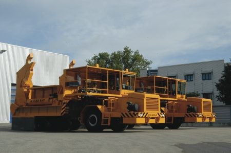 Die beiden Kamag-Schlacketransporter auf dem Weg nach China