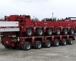 Premiere f�r Schwerlastspezialisten: Ein Teil des umfangreichen Goldhofer-Equipments, das die Memminger an die Transportflotte von ALE auslieferten.