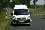 Attraktiver Kompakttransporter: Charakteristisches Merkmal des neuen Scudo ist seine lang und tiefgezogene Motorhaube.