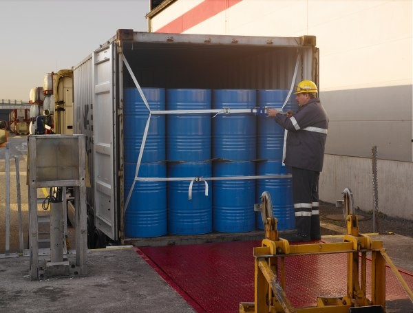  Stubenarrest: Die T�rsicherung verhindert, dass Ladung verrutscht oder einem beim �ffnen der Container entgegenkommt