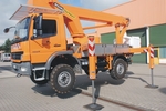 Sicherheit geht vor: Die automatische Abst�tzautomatik der "TKA 28 KS" von Bison soll in jedem Gel�nde einen sicheren Stand garantierten.